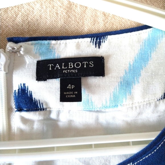 Dress - Picture 2 of 4